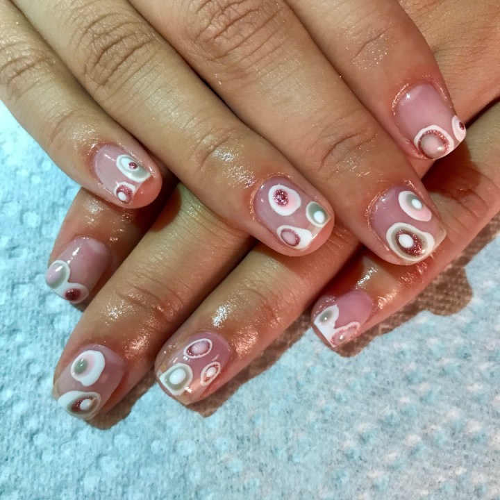 nails